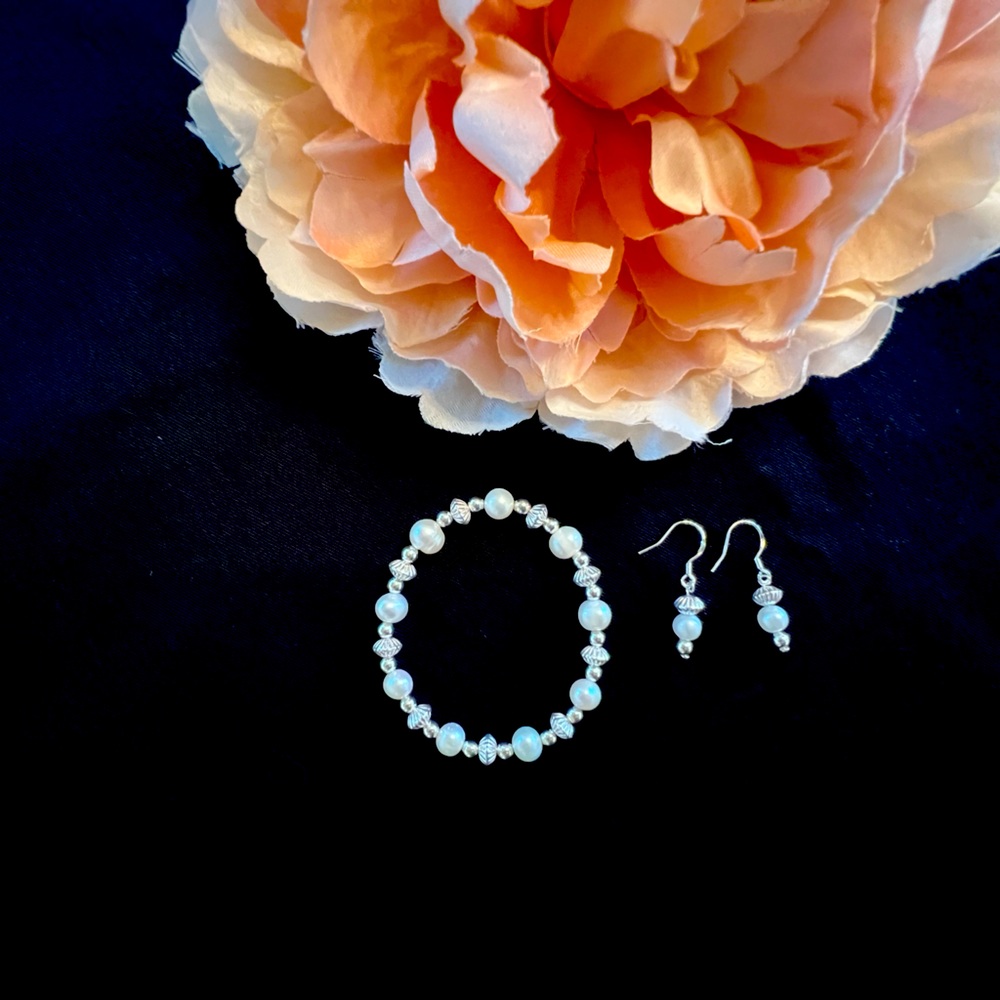 Solid sterling silver bracelet and freshwater pearl bracelet and earrings set!
